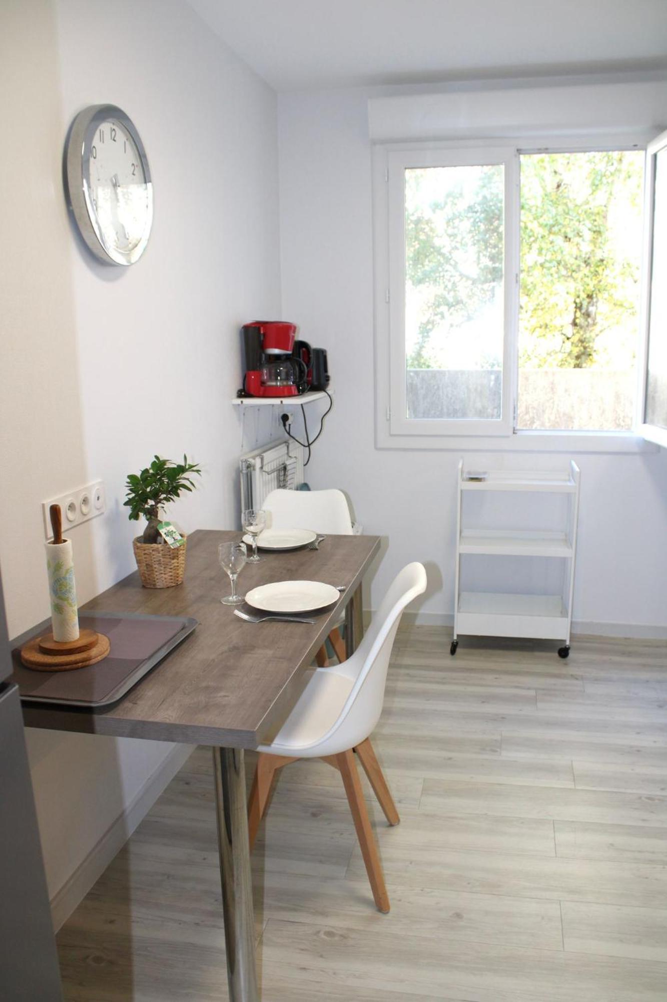 Appartement Hyper Centre Avec Garage Prive Concarneau Extérieur photo